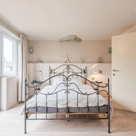 Villa Charming Villa With Sauna In Westende *