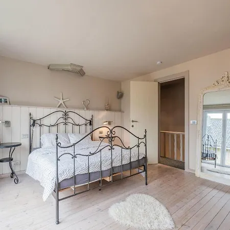 Charming Villa With Sauna In Westende Villa Middelkerke